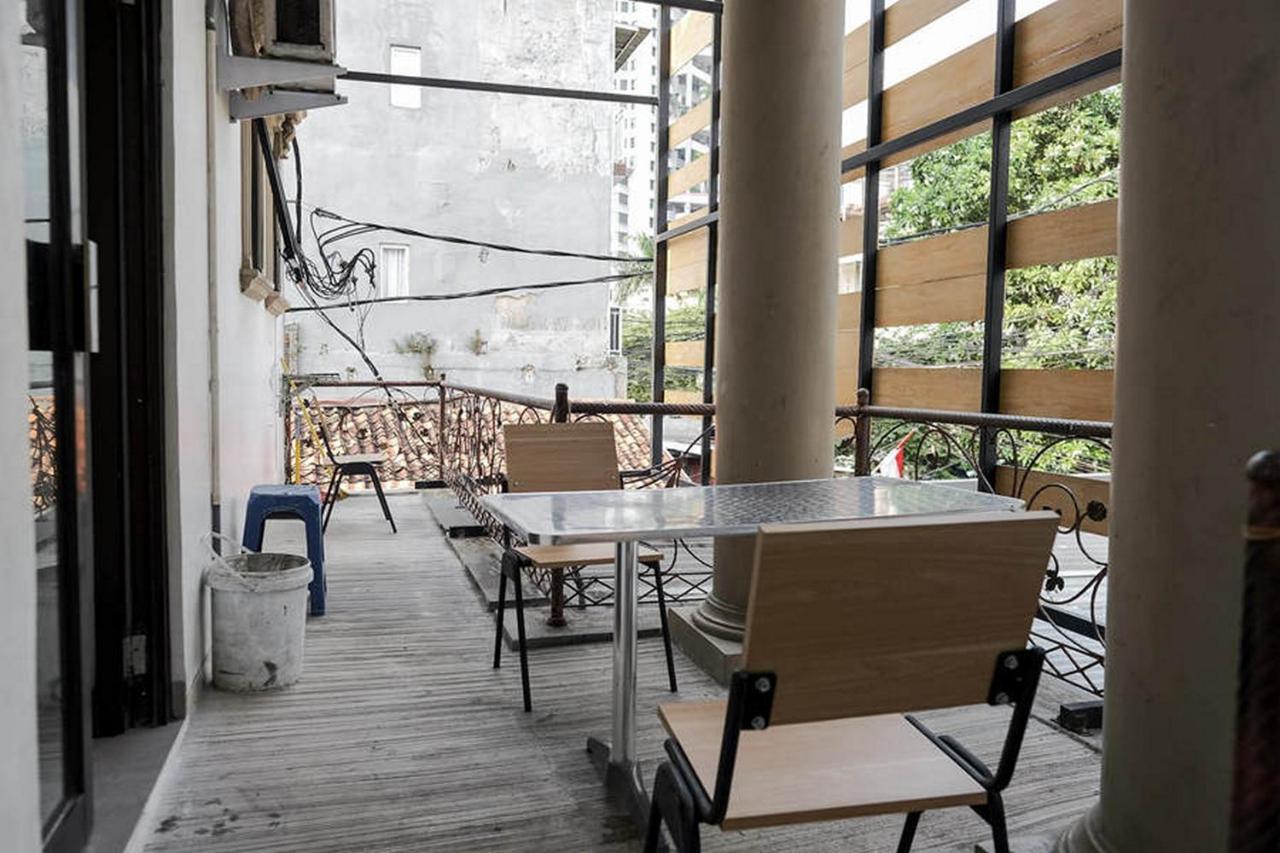 Reddoorz Plus Near Taman Anggrek Mall Yakarta Exterior foto